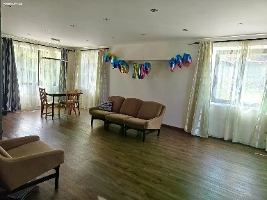 Prodej rodinného domu 220 m², pozemek 851 m²