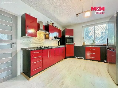 Prodej rodinného domu 124 m², pozemek 696 m²