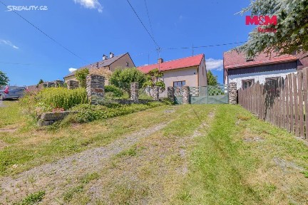 Prodej rodinného domu 180 m², pozemek 1573 m²
