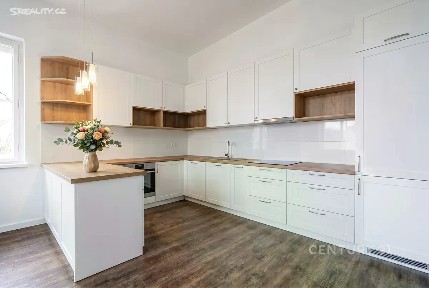 Prodej bytu 3+kk 70 m² Poděbradova, Úvaly