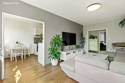 Prodej bytu 3+1 72 m² Litevská, Kladno - Kročehlavy
