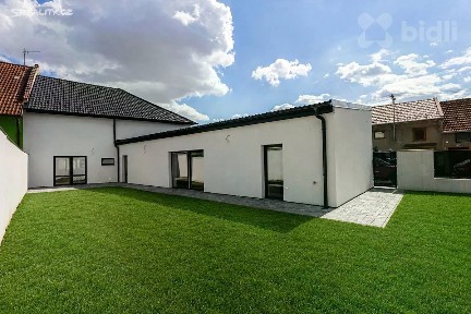 Prodej rodinného domu 183 m², pozemek 330 m²