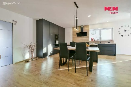 Prodej rodinného domu 114 m², pozemek 1967 m²