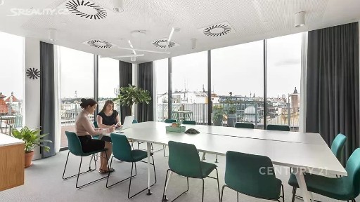 Pronájem kanceláře 150 m² Praha