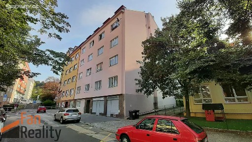 Pronájem obchodního prostoru 52 m² Nedvědovo náměstí, Praha - Podolí