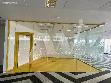 Pronájem kanceláře 648 m² Plynární, Praha - Holešovice