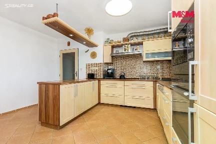 Prodej bytu 5+kk 133 m² Bezdíčkova, Pardubice - Bílé Předměstí