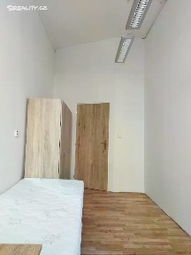 Pronájem bytu pokoje 13 m² Nádražní, Plzeň - Východní Předměstí