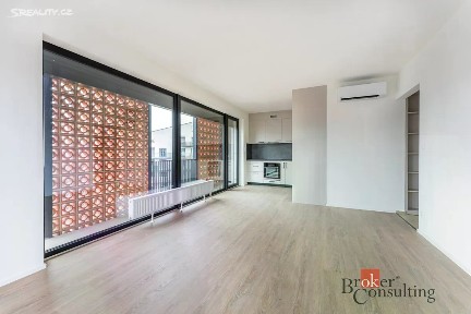 Pronájem bytu 2+kk 54 m² Zahradní, Plzeň - Východní Předměstí