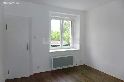 Pronájem bytu 1+kk 30 m² Na Jíkalce, Plzeň - Jižní Předměstí