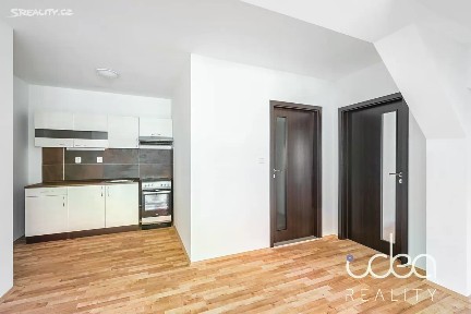 Pronájem bytu 2+kk 42 m² Úslavská, Plzeň - Východní Předměstí