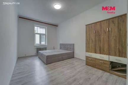 Pronájem bytu 2+1 61 m² Jablonského, Plzeň - Východní Předměstí