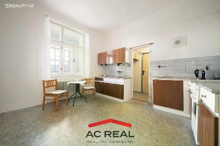Prodej rodinného domu 153 m², pozemek 1300 m²