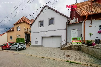 Prodej rodinného domu 90 m², pozemek 241 m² Perná