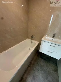 Pronájem bytu 3+1 81 m² Česká, Most
