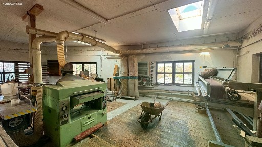 Pronájem výrobní haly, prostoru 222 m² Přerov