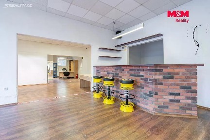 Pronájem obchodního prostoru 500 m²
