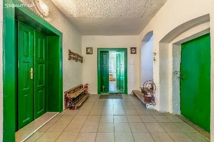 Prodej rodinného domu 310 m², pozemek 366 m²
