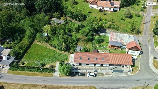 Prodej rodinného domu 300 m², pozemek 1220 m²