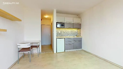 Pronájem bytu 1+kk 19 m² Průmyslová, Planá nad Lužnicí