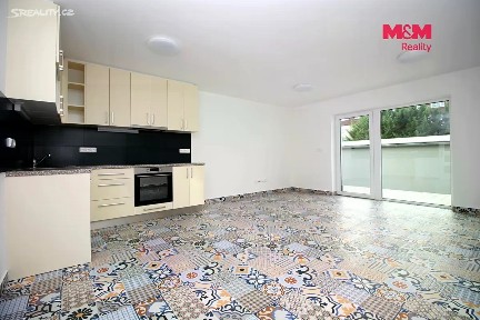Pronájem bytu 3+kk 65 m² Malá, Hradec Králové - Pouchov