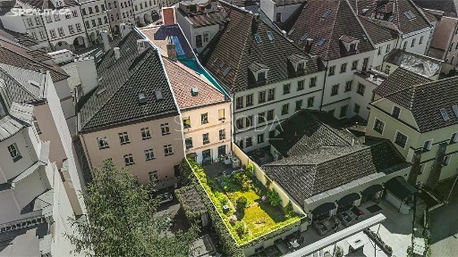 Prodej vícegeneračního domu 582 m², pozemek 287 m²