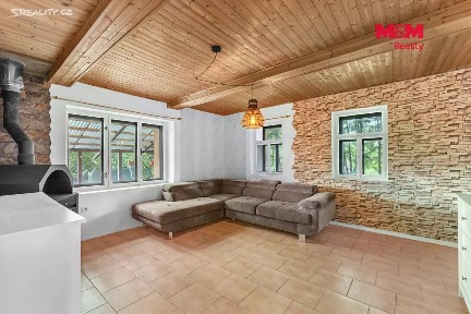 Prodej rodinného domu 85 m², pozemek 834 m²