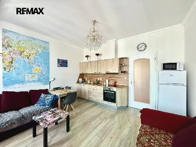 Pronájem bytu 2+kk 40 m² Moskevská, Karlovy Vary
