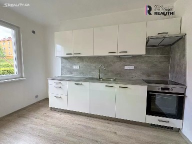 Pronájem bytu 2+1 56 m² S. K. Neumanna, Ostrov