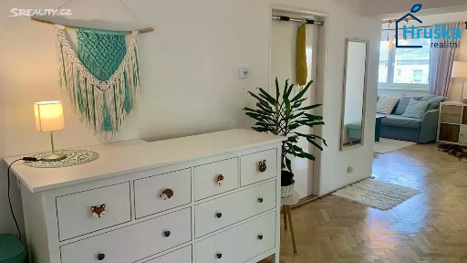 Pronájem bytu 3+1 90 m² Výstavní, Dolní Lhota
