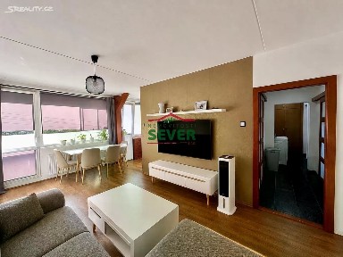 Prodej bytu 4+1 82 m² Hrdlovská, Osek