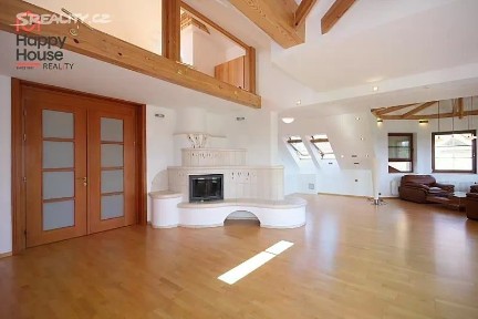 Pronájem rodinného domu 310 m², pozemek 910 m² Na cípu, Praha - Újezd u Průhonic
