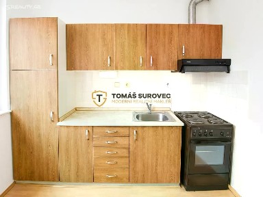 Pronájem bytu 1+1 36 m² Čechova, Otrokovice
