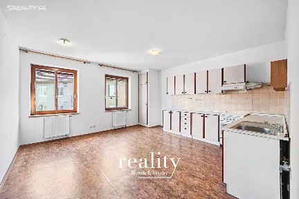 Pronájem bytu 3+1 90 m² Havlíčkova, Znojmo