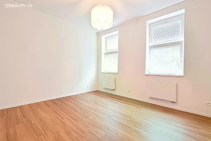Pronájem bytu 1+1 29 m² Kosmákova, Brno - Židenice