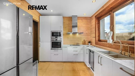 Prodej rodinného domu 226 m², pozemek 793 m² Petrovy Vrchy, Popovičky - Chomutovice