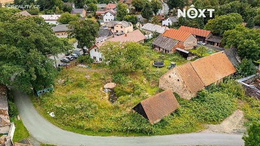 Prodej rodinného domu 330 m², pozemek 3898 m²