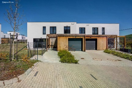 Beroun, Beroun-Závodí, U Pražské čáry