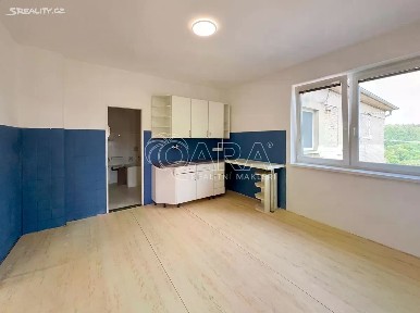 Pronájem bytu 2+1 73 m² Otročiněves