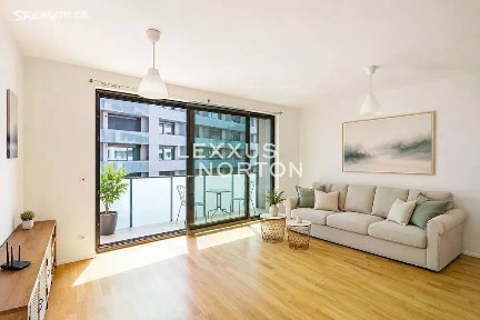 Pronájem bytu 1+kk 40 m² U Viktorie, Praha - Žižkov