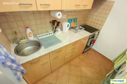 Pronájem bytu 1+kk 37 m² Dunická, Praha - Záběhlice