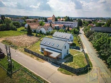 Prodej rodinného domu 170 m², pozemek 702 m²