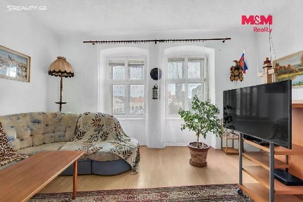 Prodej rodinného domu 917 m², pozemek 606 m²