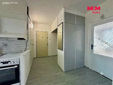 Klášterec nad Ohří, Chomutov, Miřetice u Klášterce nad Ohří, Jana Ámose Komenského