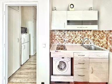 Pronájem bytu 1+kk 26 m² Halasovo náměstí, Brno - Lesná