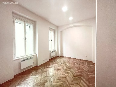 Pronájem bytu 1+1 38 m² Jeronýmova, Praha - Žižkov