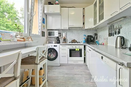 Pronájem bytu 3+1 67 m² Haškova, Brno - Lesná