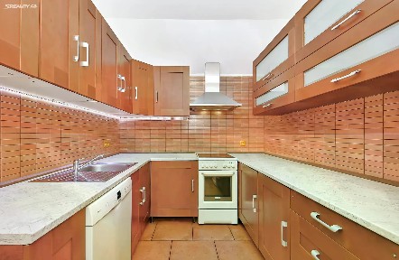 Prodej bytu 2+kk 65 m² Kostomlatská, Praha - Letňany