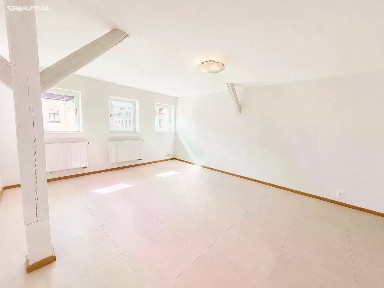 Pronájem bytu 2+kk 86 m² Komunardů, Praha - Holešovice