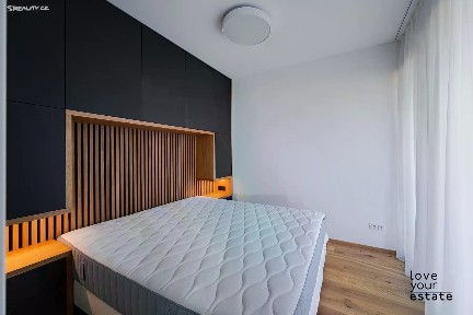 Pronájem bytu 2+kk 40 m² Starokošířská, Praha - Košíře